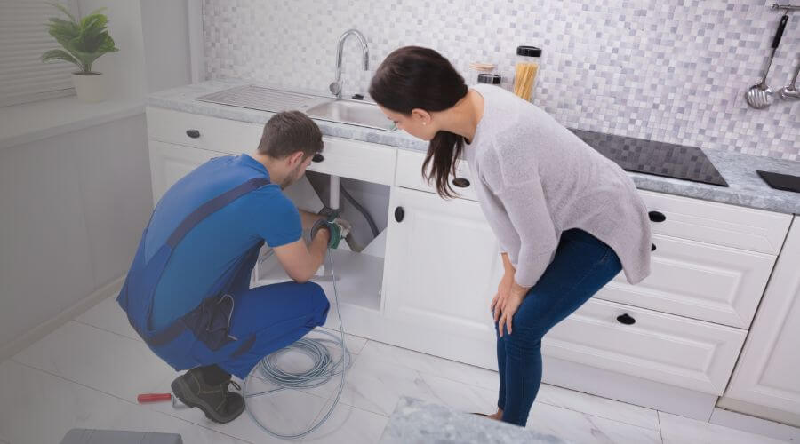 Expert burst pipe repair services in Chiefland, FL
